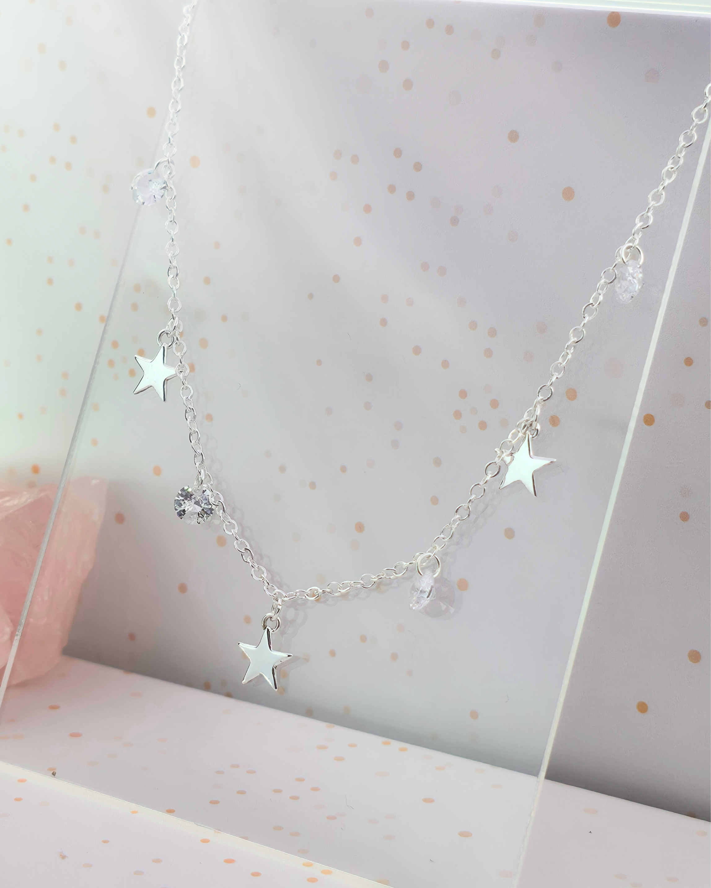 Collar con estrellas